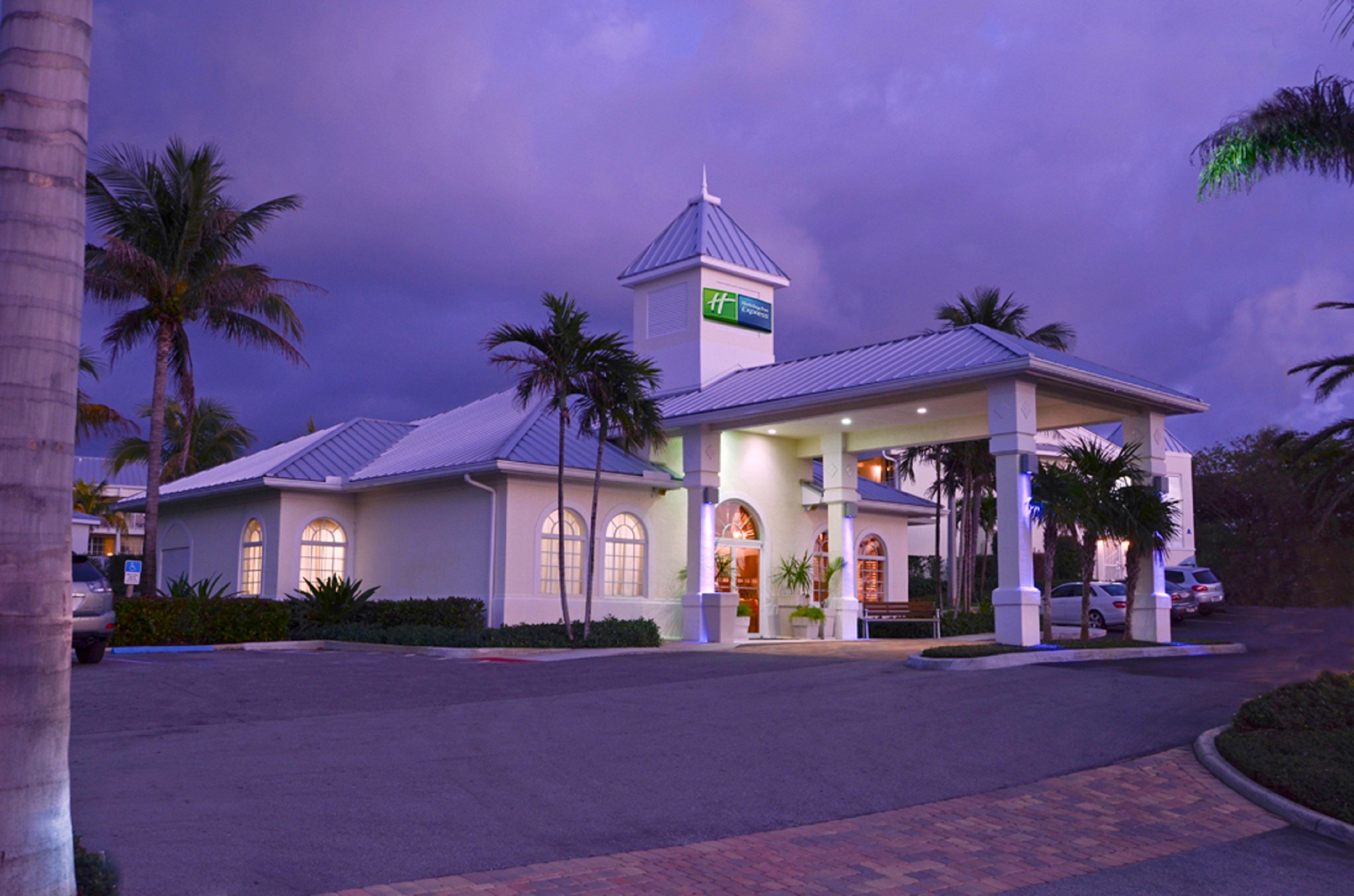 Holiday Inn Express- North Palm Beach And Ihg Hotel Juno Beach Exterior photo