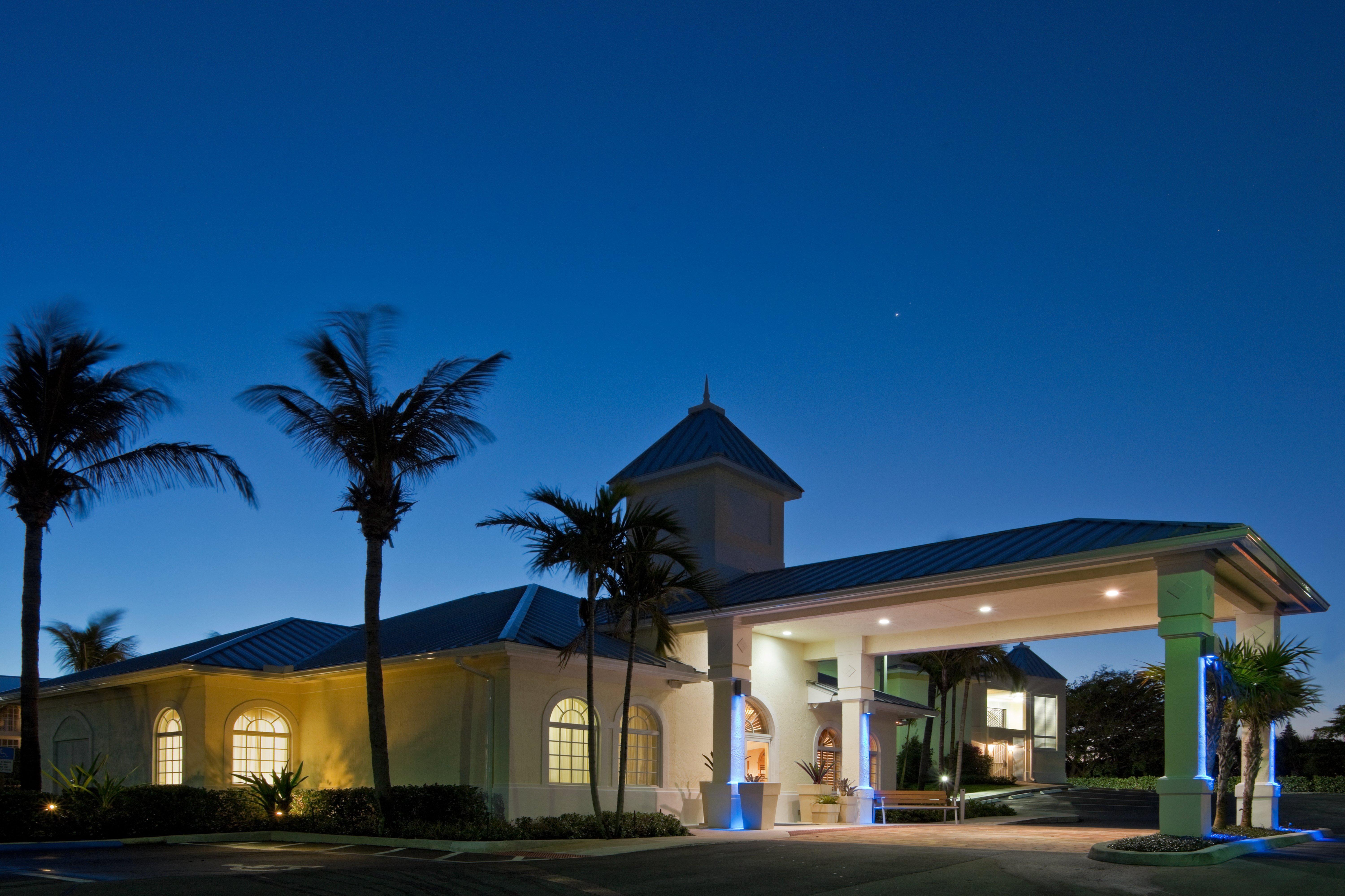 Holiday Inn Express- North Palm Beach And Ihg Hotel Juno Beach Exterior photo