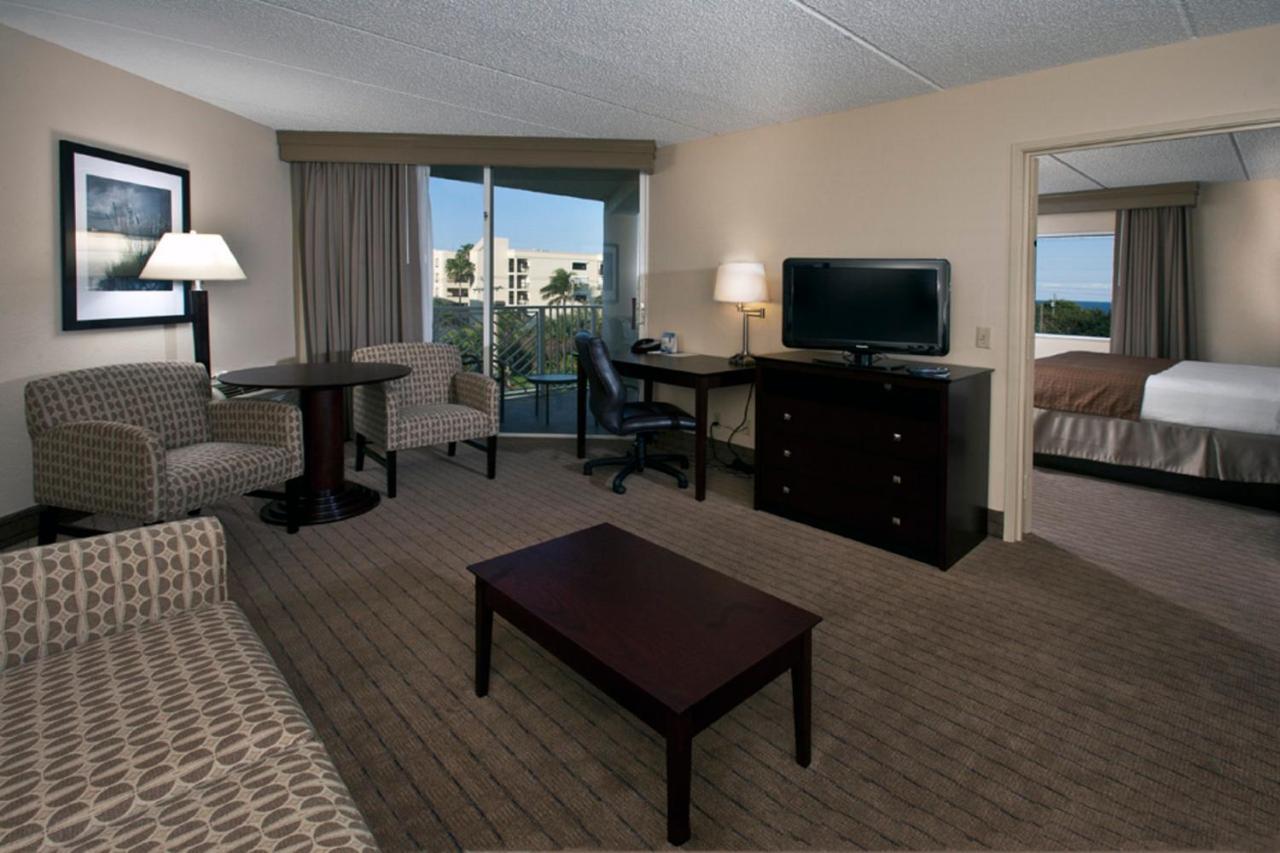 Holiday Inn Express- North Palm Beach And Ihg Hotel Juno Beach Exterior photo
