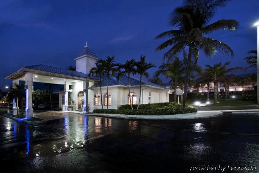 Holiday Inn Express- North Palm Beach And Ihg Hotel Juno Beach Exterior photo